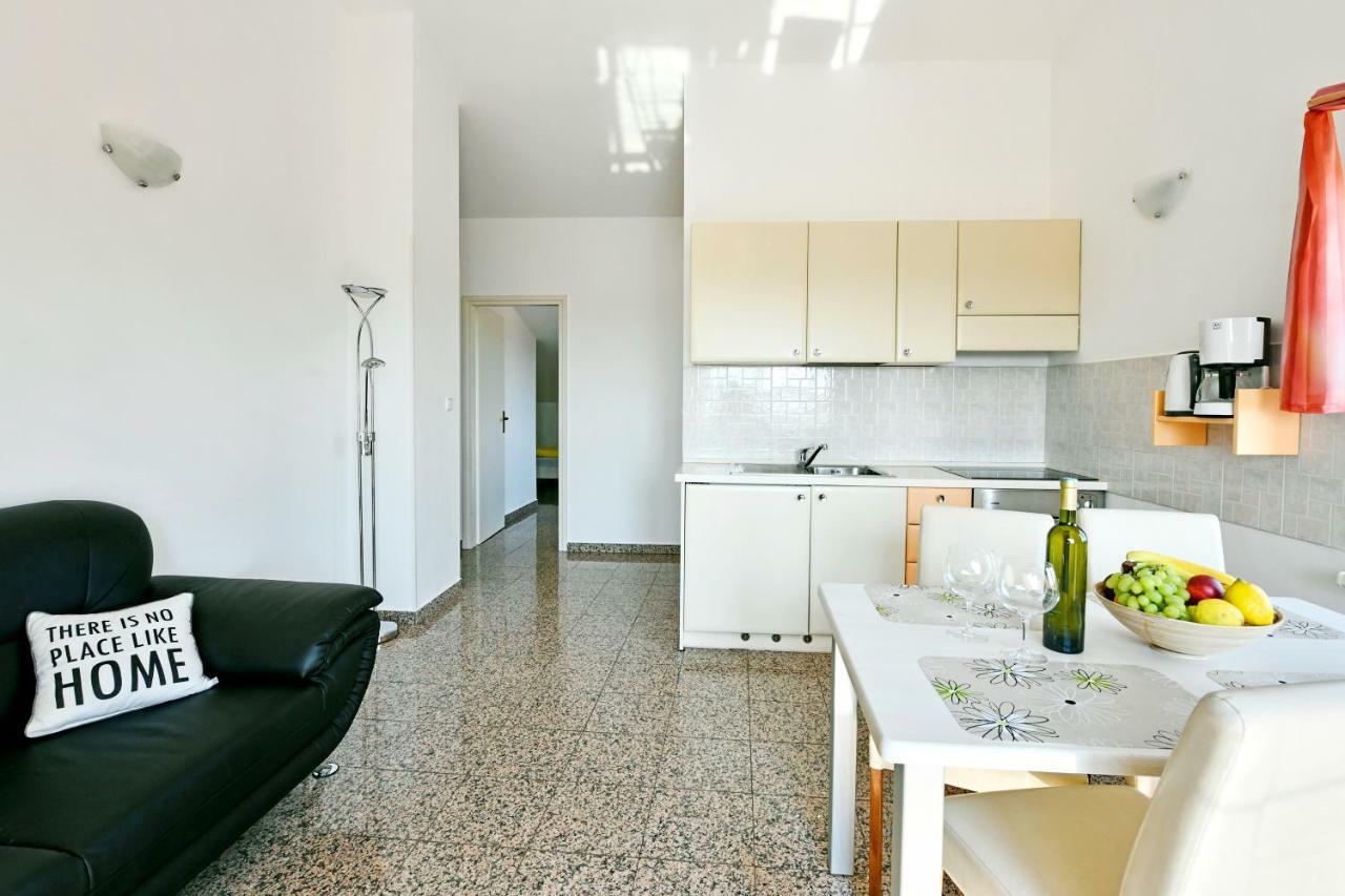포레치 Apartman Del Mar 아파트 외부 사진