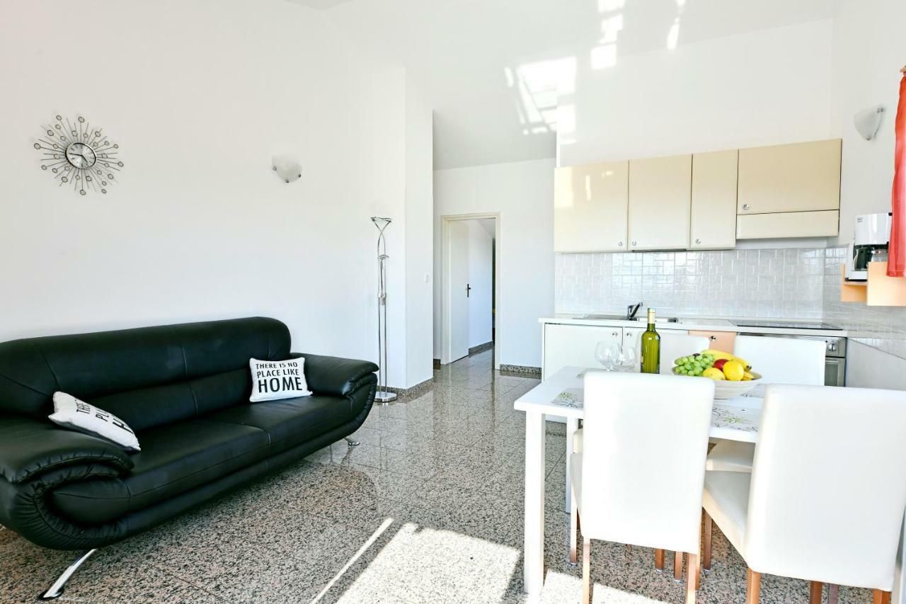 포레치 Apartman Del Mar 아파트 외부 사진